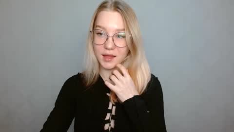 Snapshot of abbymoore__ chatting on 7, 2, 2025 Abby Lovense is active online show from 7, 2, 2025