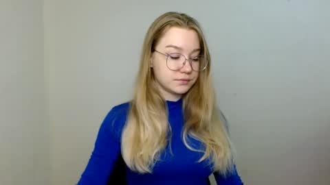 Abby Lovense is active online show from 30, 5, 2026