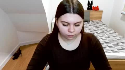 Snapshot of abbyvibe chatting on 25, 11, 2025 abbyvibe online show from 25, 11, 2025