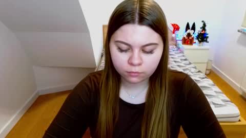 Snapshot of abbyvibe chatting on 5, 12, 2025 abbyvibe online show from 5, 12, 2025