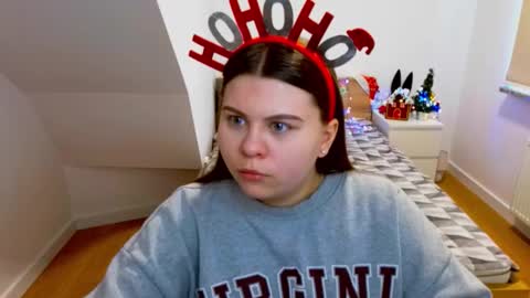 Snapshot of abbyvibe chatting on 18, 12, 2025 abbyvibe online show from 18, 12, 2025