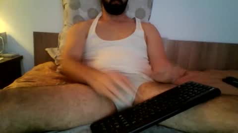 Snapshot of abcx973625 chatting on 28, 10, 2025 ask me online show from 28, 10, 2025