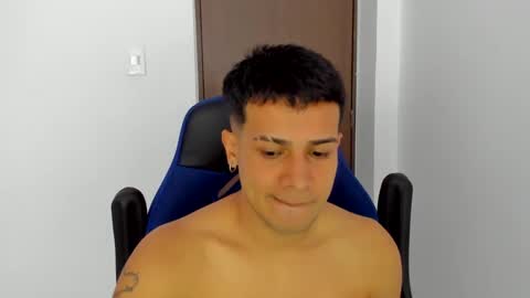 Independence model AbelAsburgo online show from 4, 1, 2025