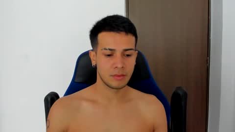 Independence model AbelAsburgo online show from 21, 2, 2025