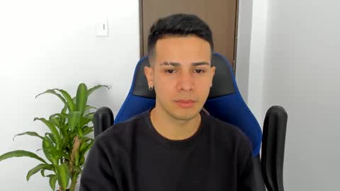 Independence model AbelAsburgo online show from 9, 3, 2025