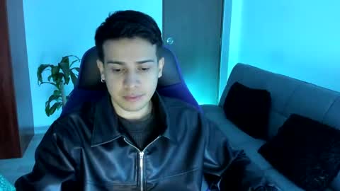 Independence model AbelAsburgo online show from 19, 11, 2025