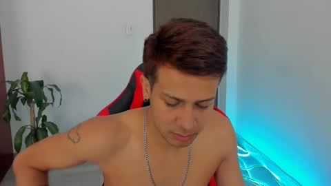 Independence model AbelAsburgo online show from 6, 1, 2026