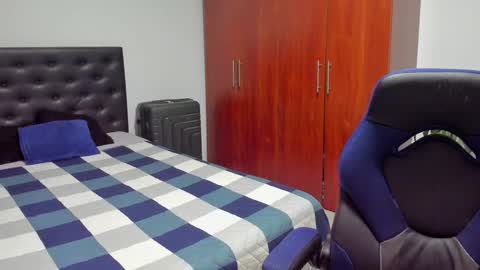 Independence model AbelAsburgo online show from 15, 1, 2026