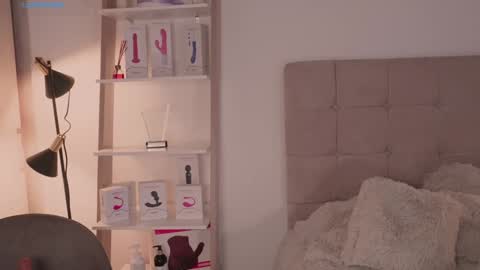  Abella  online show from 17, 12, 2024