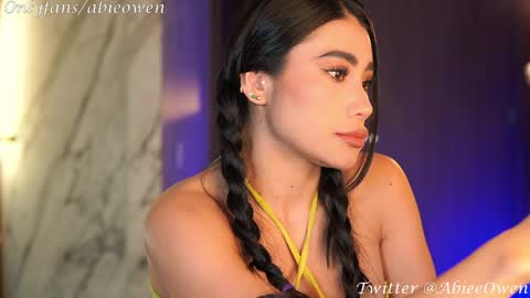 Snapshot of abie_owen chatting on 12, 1, 2025 abie_owen online show from 12, 1, 2025