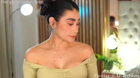 Snapshot of abie_owen chatting on 23, 2, 2025 abie_owen online show from 23, 2, 2025