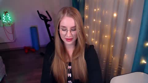 Anna online show from 6, 12, 2024