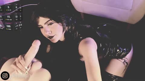 April  online show from 7, 12, 2024