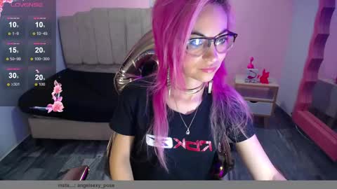 abril_ch_ online show from 23, 10, 2025