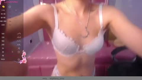 Snapshot of abril_ch_ chatting on 20, 6, 2026 abril_ch_ online show from 20, 6, 2026