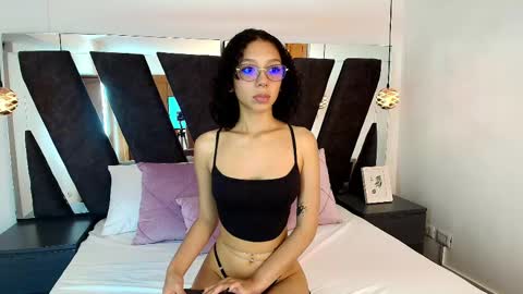  Abril  online show from 29, 1, 2025