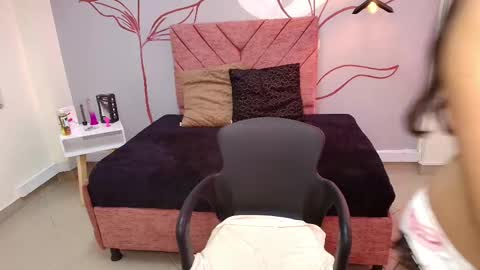 Snapshot of abril_matthews chatting on 22, 2, 2025 ABRIL MATTHEWS online show from 22, 2, 2025
