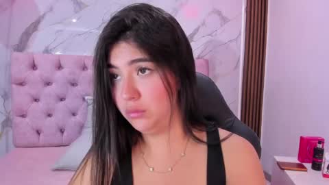 Snapshot of abrilquintana chatting on 11, 5, 2026 Abril online show from 11, 5, 2026