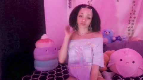 Snapshot of abruisedpeach chatting on 5, 10, 2025 Peach online show from 5, 10, 2025