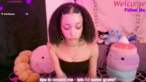 Snapshot of abruisedpeach chatting on 6, 11, 2025 Peach online show from 6, 11, 2025