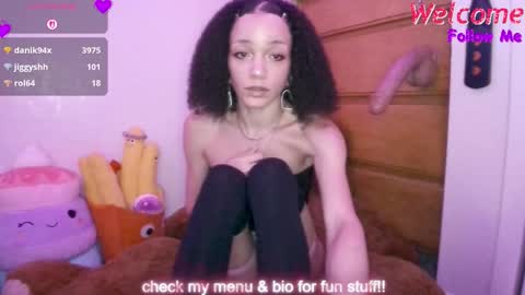 Peach online show from 21, 12, 2025