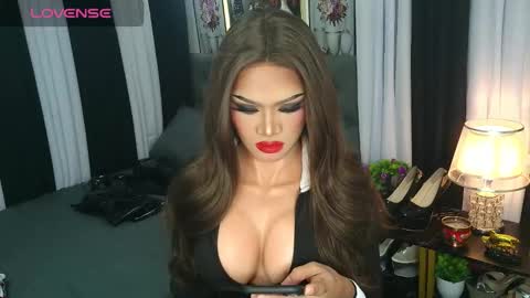 Snapshot of ace_brandy chatting on 19, 11, 2025 Ace Brandy online show from 19, 11, 2025