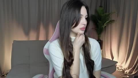 acelozora online show from 29, 4, 2026