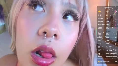 Snapshot of ada_sins chatting on 8, 9, 2025 Ada online show from 8, 9, 2025