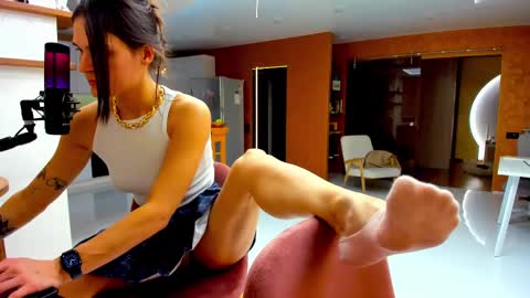 Snapshot of adagrand chatting on 11, 3, 2025 Ada online show from 11, 3, 2025