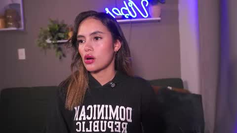 Snapshot of adahara_miller chatting on 19, 11, 2025 Adahara online show from 19, 11, 2025