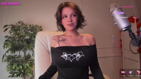 Snapshot of adalyn_glow chatting on 1, 11, 2025 Adalyn online show from 1, 11, 2025