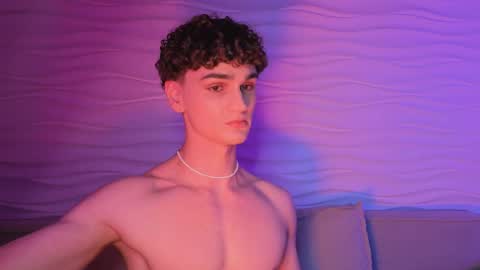 Adam online show from 7, 10, 2025