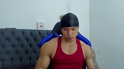 adam boss online show from 13, 10, 2025