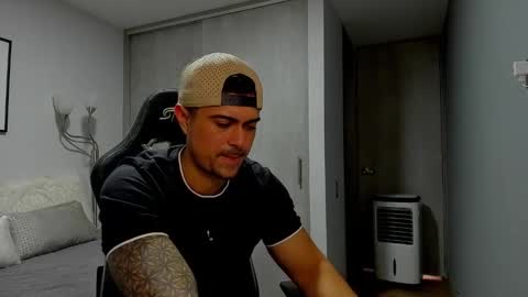 adam clarke online show from 19, 1, 2025