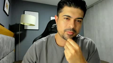 adam clarke online show from 22, 4, 2026