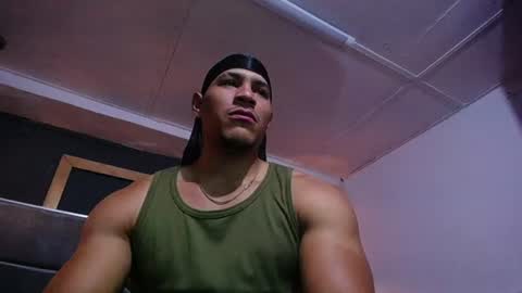 adam_fit19cm online show from 15, 6, 2026