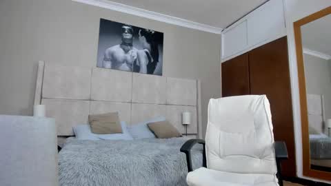 adam_piarse online show from 11, 10, 2025