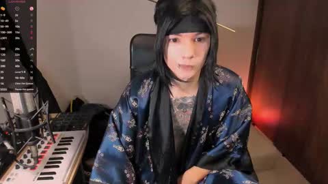 Snapshot of adam_rocket chatting on 12, 10, 2025  Adam online show from 12, 10, 2025