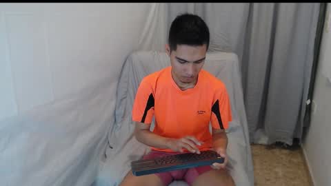 Snapshot of adam_sinclair chatting on 3, 12, 2025 adam_sinclair online show from 3, 12, 2025