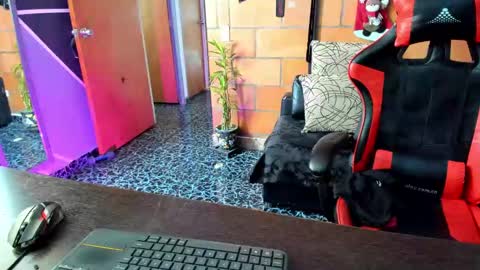 Adam Valencia online show from 9, 2, 2025