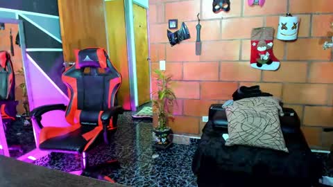 Adam Valencia online show from 15, 2, 2025