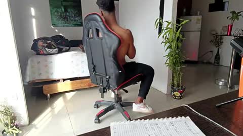 Adam Valencia online show from 21, 2, 2026