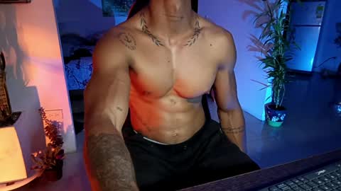 Adam Valencia online show from 2, 4, 2026