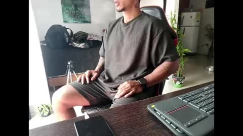 Snapshot of adam_valencia chatting on 6, 6, 2026 Adam Valencia online show from 6, 6, 2026