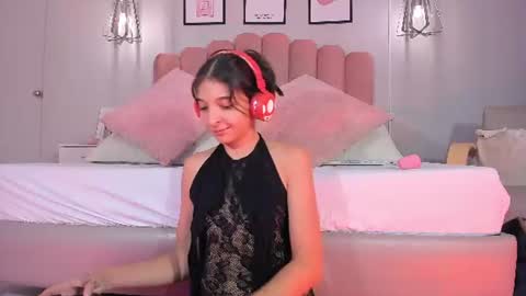 Snapshot of adamandsheyla chatting on 16, 6, 2026 SHEYLA online show from 16, 6, 2026