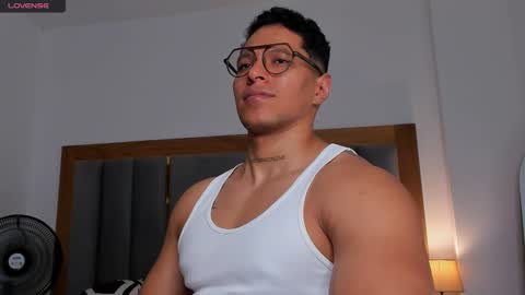 adambrocs1 online show from 2, 3, 2025