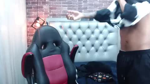 Adam online show from 6, 3, 2025