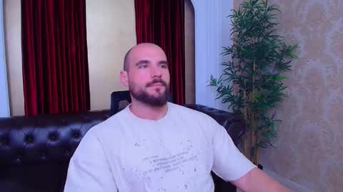 Snapshot of adamjameson chatting on 14, 9, 2025 AdamJameson online show from 14, 9, 2025