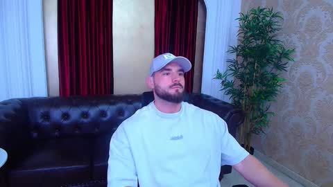 Snapshot of adamjameson chatting on 2, 11, 2025 AdamJameson online show from 2, 11, 2025