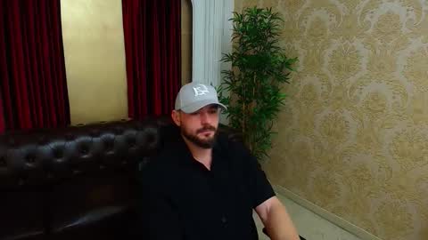 Snapshot of adamjameson chatting on 30, 11, 2025 AdamJameson online show from 30, 11, 2025